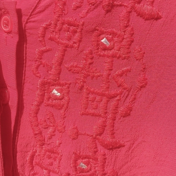 Chico's top red sz 2 (lg/12) roll tab tie front silver studs embroidery - Picture 6 of 10